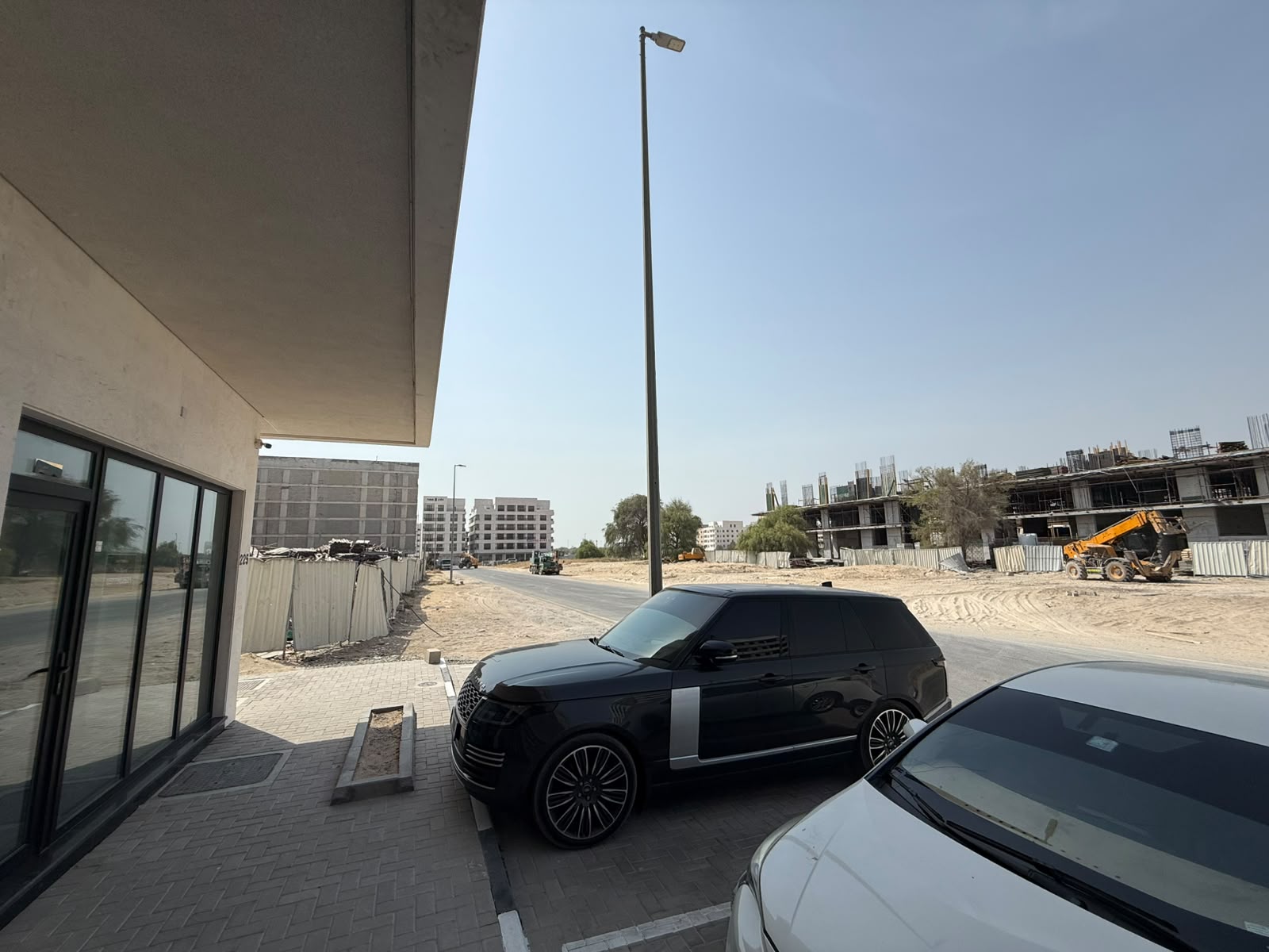 Al Jada Shop Parking